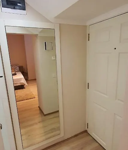 Flat In The Center Of *