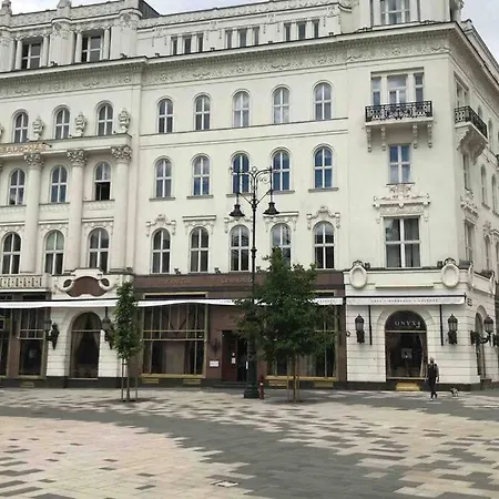 Lägenhet Flat In The Center Of