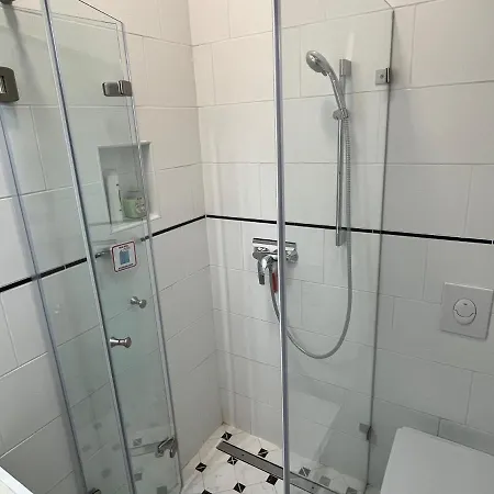 Flat In The Center Of Apartment